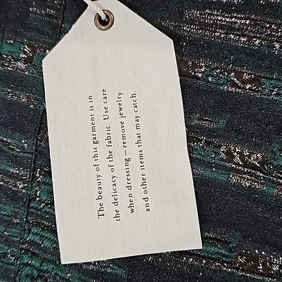 NWT Anthropologie SOLD OUT Maeve Jessa Feathered Mini STUNNING Skirt SIZE 2 - Picture 7 of 11